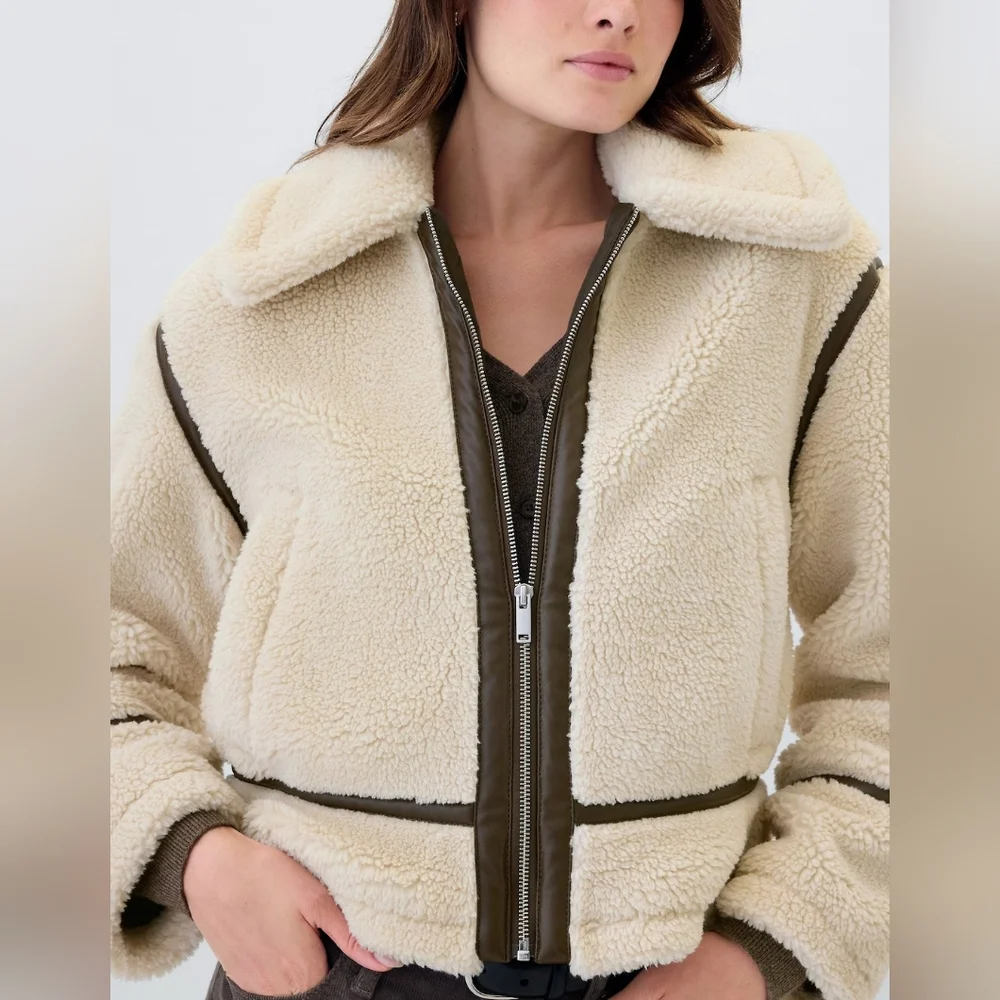 GAP Relaxed Sherpa Coat - Picture 2 of 7